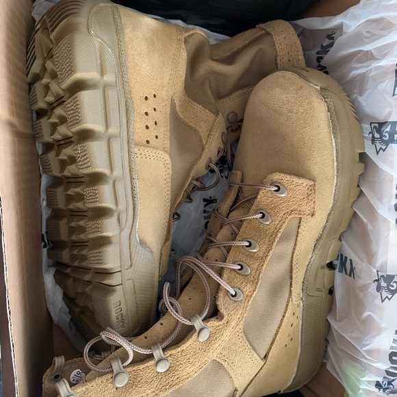 rocky coyote tan boots